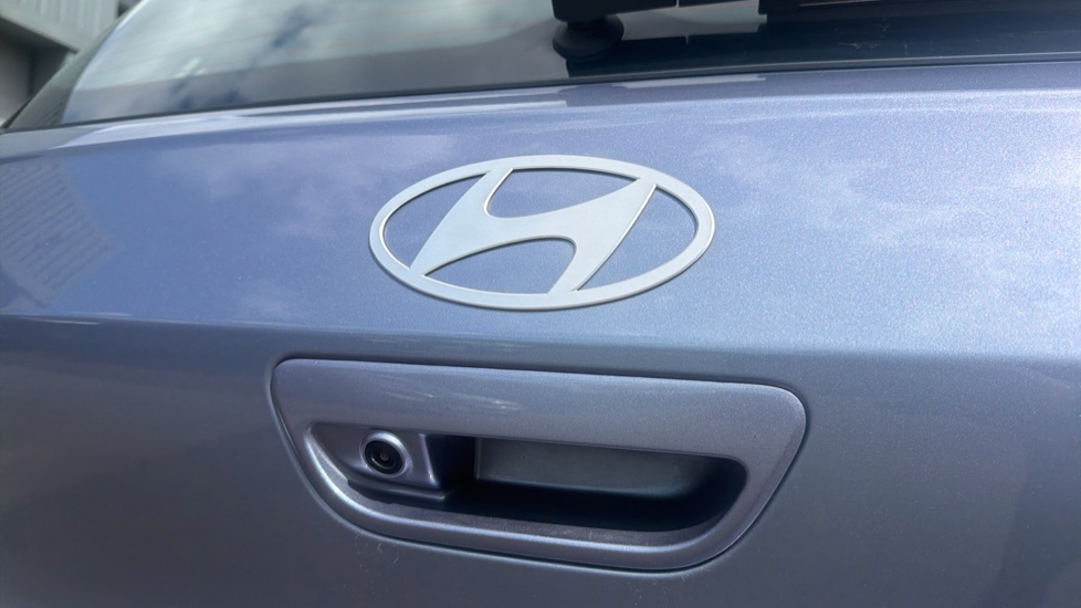 Hyundai i10 1.0 [63] Advance 5dr [Nav] Petrol Hatchback - Image 21