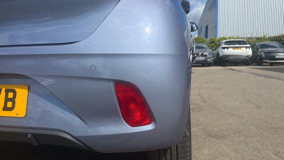 Hyundai i10 1.0 [63] Advance 5dr [Nav] Petrol Hatchback - Image 22