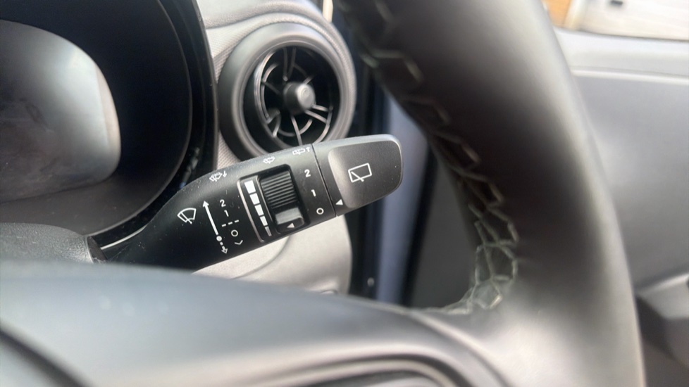 Hyundai i10 1.0 [63] Advance 5dr [Nav] Petrol Hatchback - Image 26