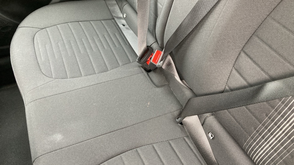 Hyundai i10 1.0 [63] Advance 5dr Auto [Nav] Petrol Hatchback - Image 17