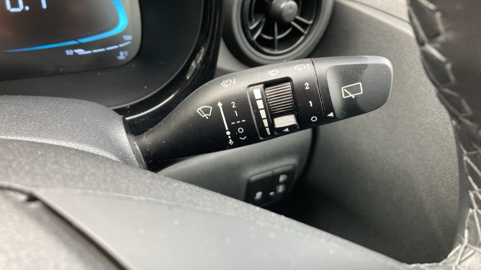 Hyundai i10 1.0 [63] Advance 5dr Auto [Nav] Petrol Hatchback - Image 37