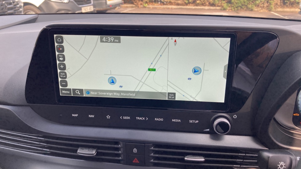 Hyundai i20 1.0T GDi Advance [Nav] 5dr Petrol Hatchback - Image 12