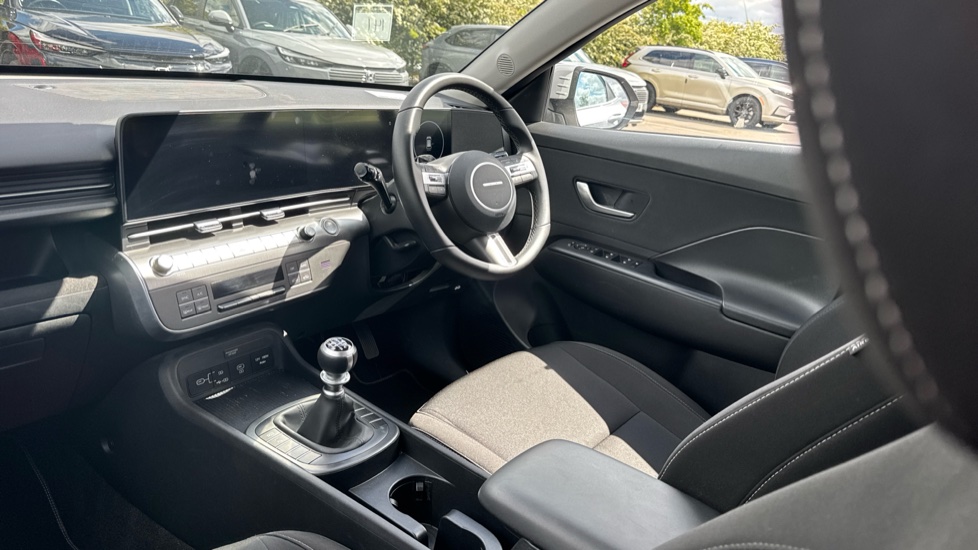 Hyundai KONA 1.6T 138 Advance 5dr Petrol Hatchback - Image 9