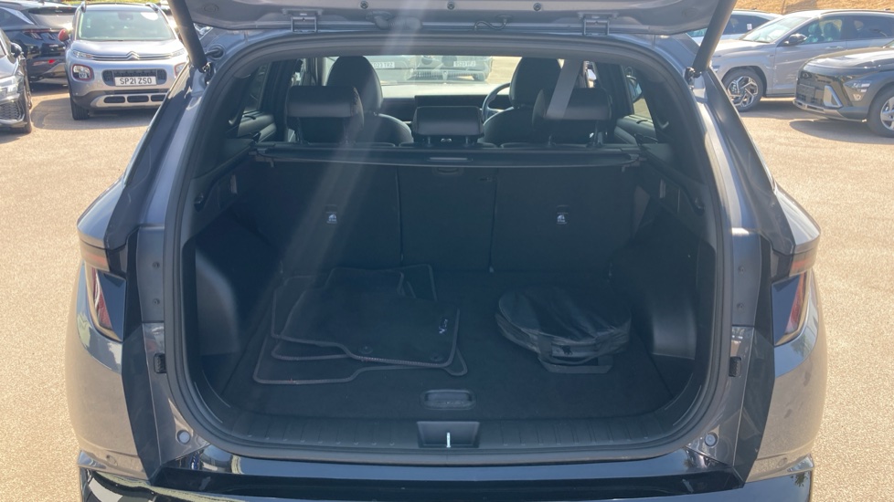 Hyundai TUCSON 1.6T Plug-in Hybrid N Line S 5dr Auto Estate - Image 4