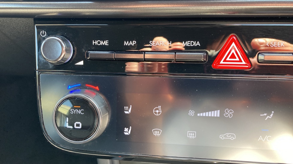Hyundai TUCSON 1.6T Plug-in Hybrid N Line S 5dr Auto Estate - Image 24