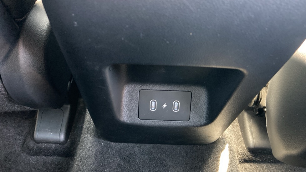 Hyundai TUCSON 1.6T Plug-in Hybrid N Line S 5dr Auto Estate - Image 32