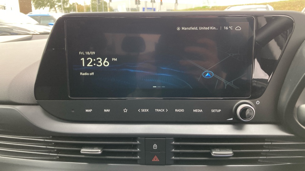 Hyundai i20 1.0T GDi Advance 5dr DCT Petrol Hatchback - Image 12