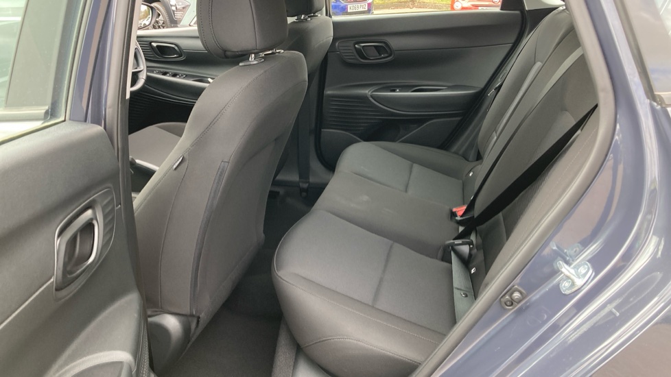 Hyundai i20 1.0T GDi Advance 5dr DCT Petrol Hatchback - Image 16