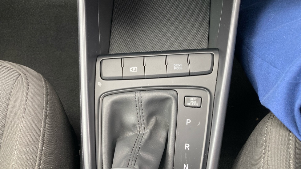 Hyundai i20 1.0T GDi Advance 5dr DCT Petrol Hatchback - Image 34