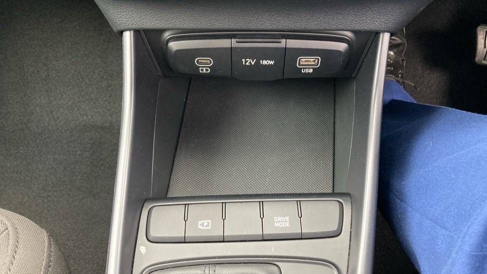 Hyundai i20 1.0T GDi Advance 5dr DCT Petrol Hatchback - Image 35