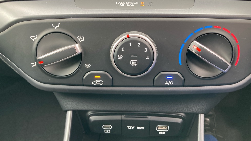 Hyundai i20 1.0T GDi Advance 5dr DCT Petrol Hatchback - Image 40