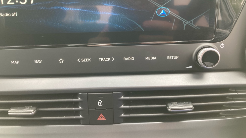 Hyundai i20 1.0T GDi Advance 5dr DCT Petrol Hatchback - Image 43
