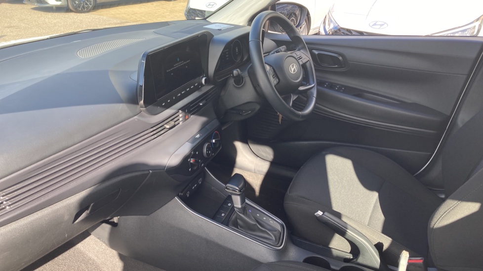 Hyundai i20 1.0T GDi Advance 5dr DCT Petrol Hatchback - Image 9