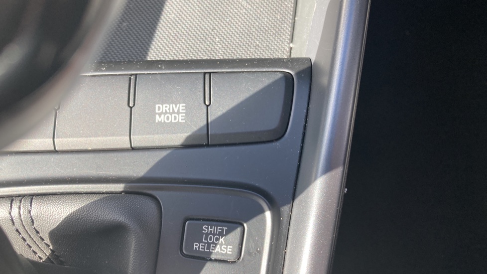 Hyundai i20 1.0T GDi Advance 5dr DCT Petrol Hatchback - Image 26