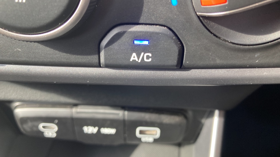 Hyundai i20 1.0T GDi Advance 5dr DCT Petrol Hatchback - Image 27