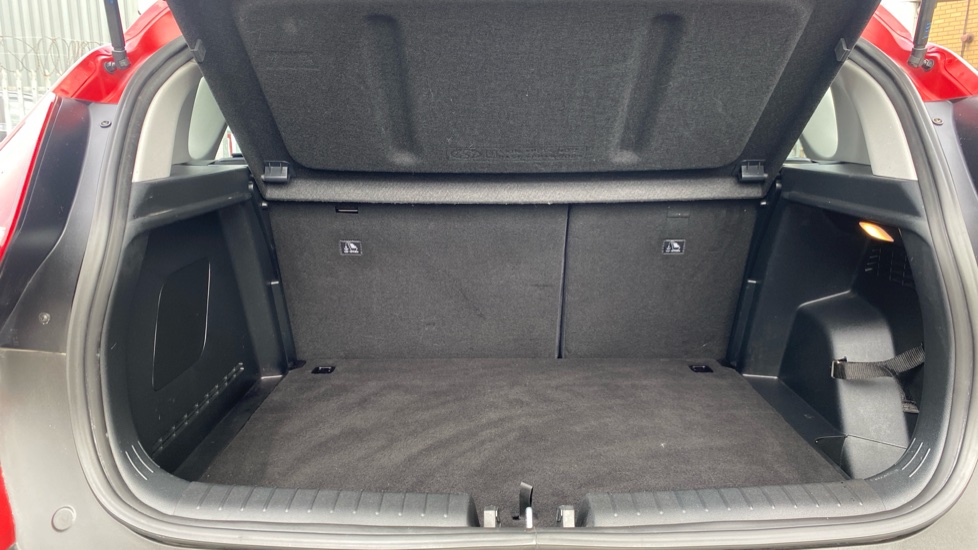 Hyundai BAYON 1.0 TGDi 48V MHEV SE Connect 5dr DCT Petrol Hatchback - Image 4