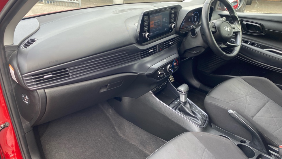 Hyundai BAYON 1.0 TGDi 48V MHEV SE Connect 5dr DCT Petrol Hatchback - Image 9