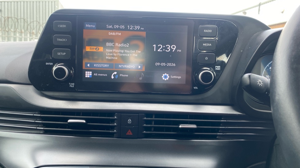 Hyundai BAYON 1.0 TGDi 48V MHEV SE Connect 5dr DCT Petrol Hatchback - Image 12