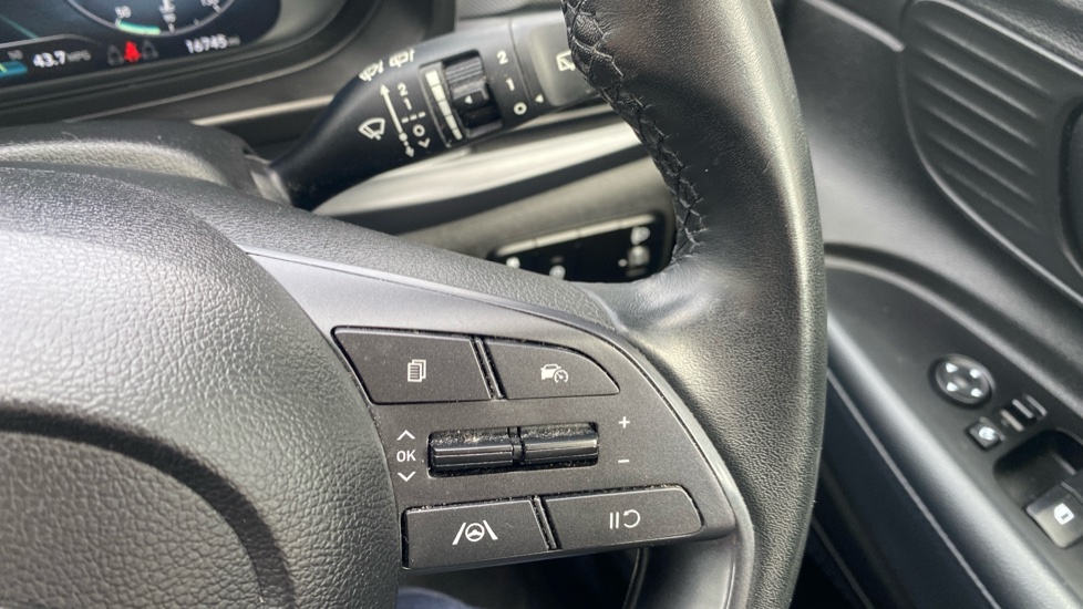 Hyundai BAYON 1.0 TGDi 48V MHEV SE Connect 5dr DCT Petrol Hatchback - Image 24