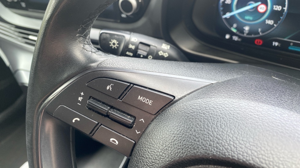 Hyundai BAYON 1.0 TGDi 48V MHEV SE Connect 5dr DCT Petrol Hatchback - Image 25