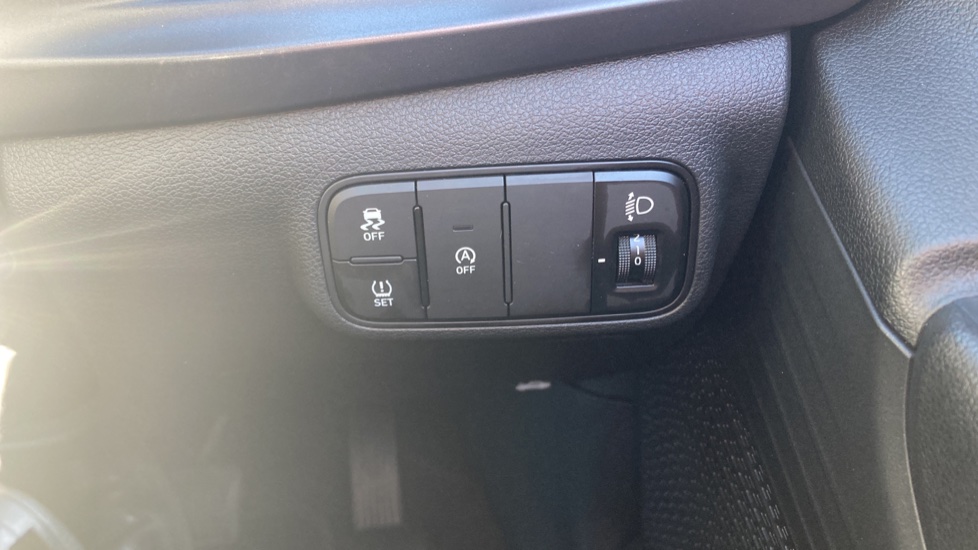 Hyundai i20 1.0T GDi Advance 5dr DCT Petrol Hatchback - Image 31
