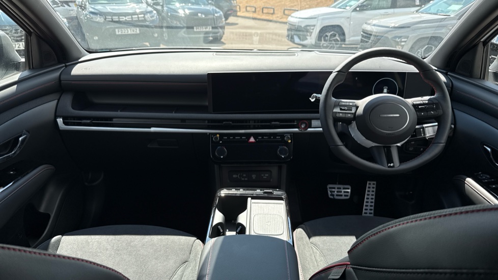 Hyundai TUCSON 1.6T Hybrid N Line 5dr Auto Hybrid Estate - Image 10