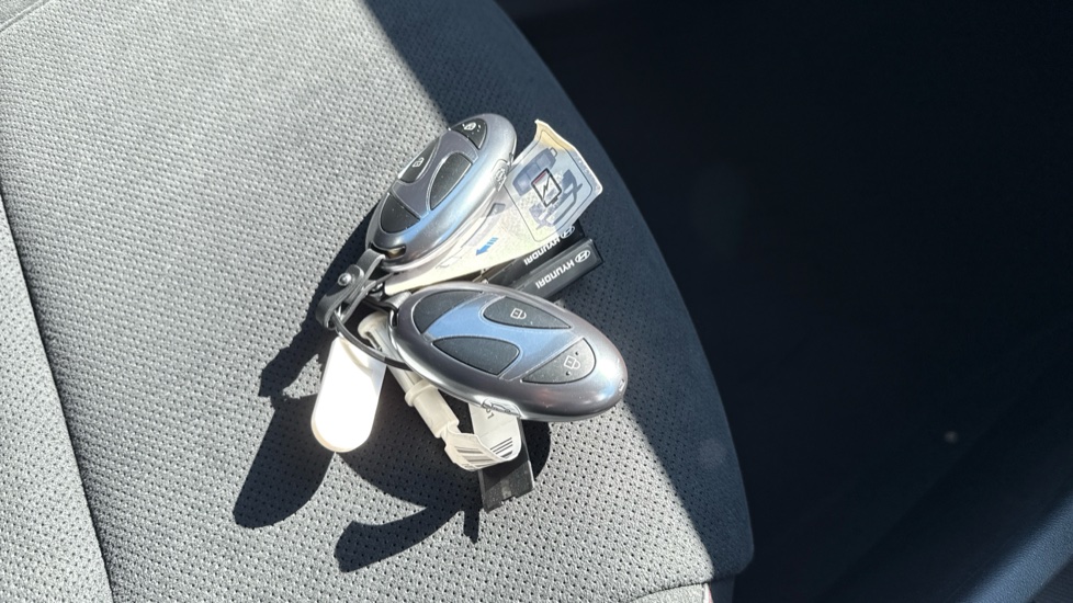 Hyundai TUCSON 1.6T Hybrid N Line 5dr Auto Hybrid Estate - Image 20