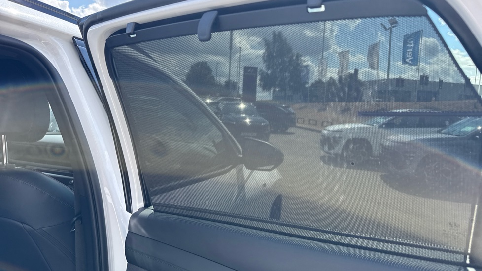 Hyundai TUCSON 1.6T Hybrid N Line 5dr Auto Hybrid Estate - Image 36