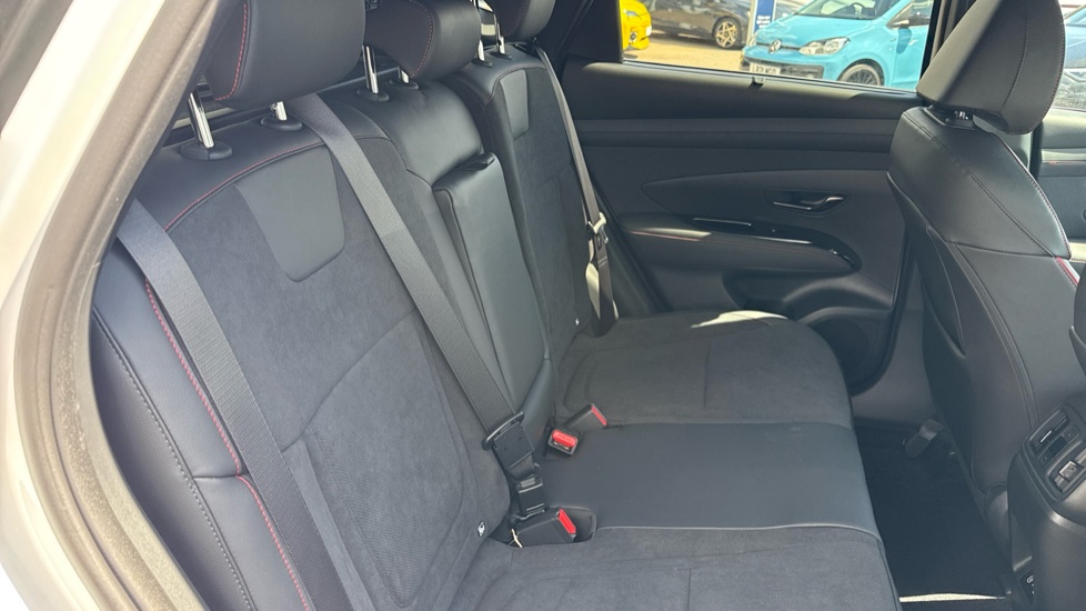 Hyundai TUCSON 1.6T Hybrid N Line 5dr Auto Hybrid Estate - Image 40