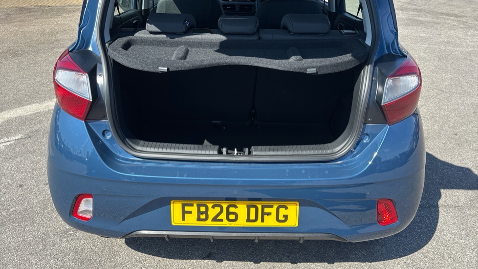 Hyundai i10 1.0 Advance 5dr Auto Petrol Hatchback - Image 4