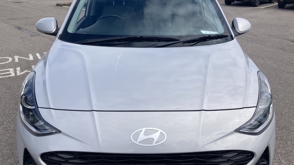 Hyundai i10 1.0 [63] Premium 5dr Auto [Nav] Petrol Hatchback - Image 8