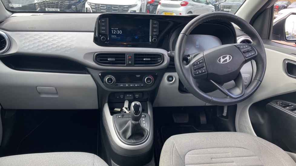 Hyundai i10 1.0 [63] Premium 5dr Auto [Nav] Petrol Hatchback - Image 10