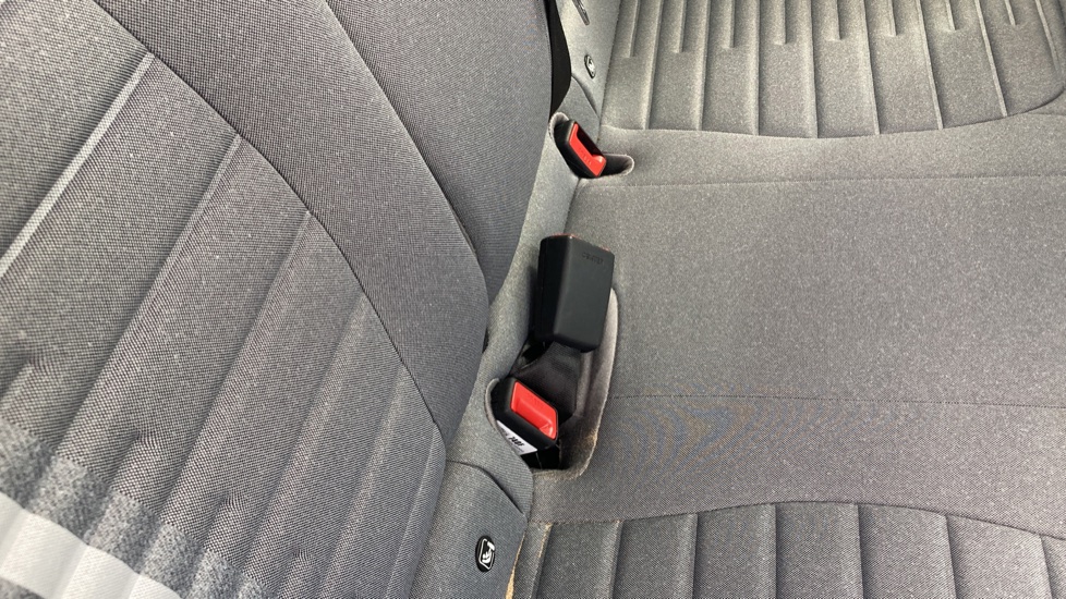 Hyundai i10 1.0 [63] Premium 5dr Auto [Nav] Petrol Hatchback - Image 17
