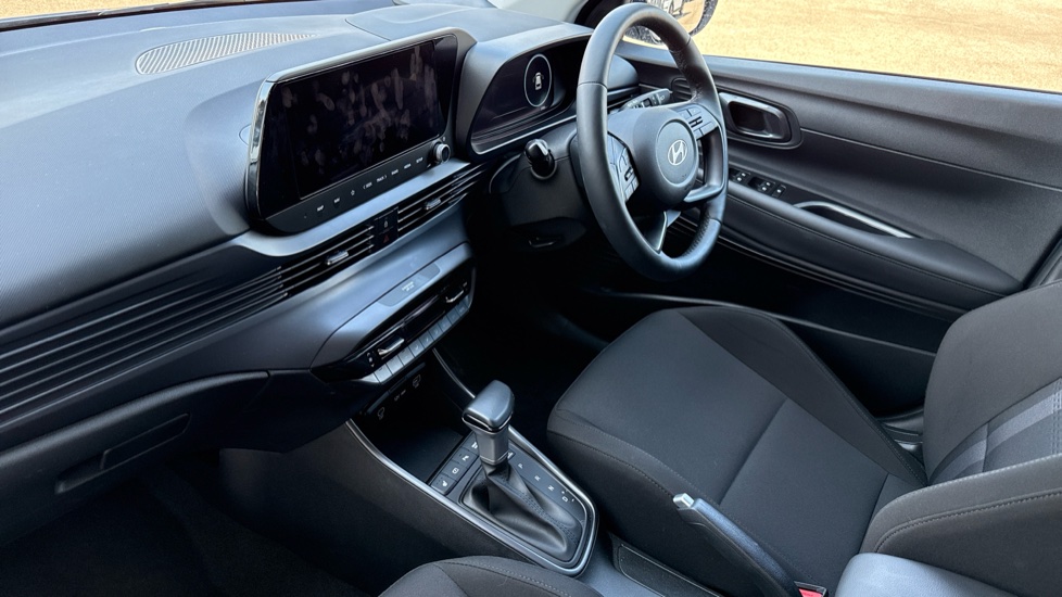 Hyundai i20 1.0T GDi Premium 5dr DCT Petrol Hatchback - Image 9