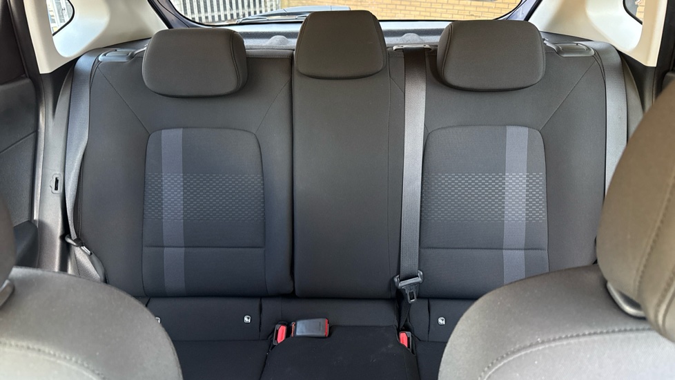 Hyundai i20 1.0T GDi Premium 5dr DCT Petrol Hatchback - Image 15
