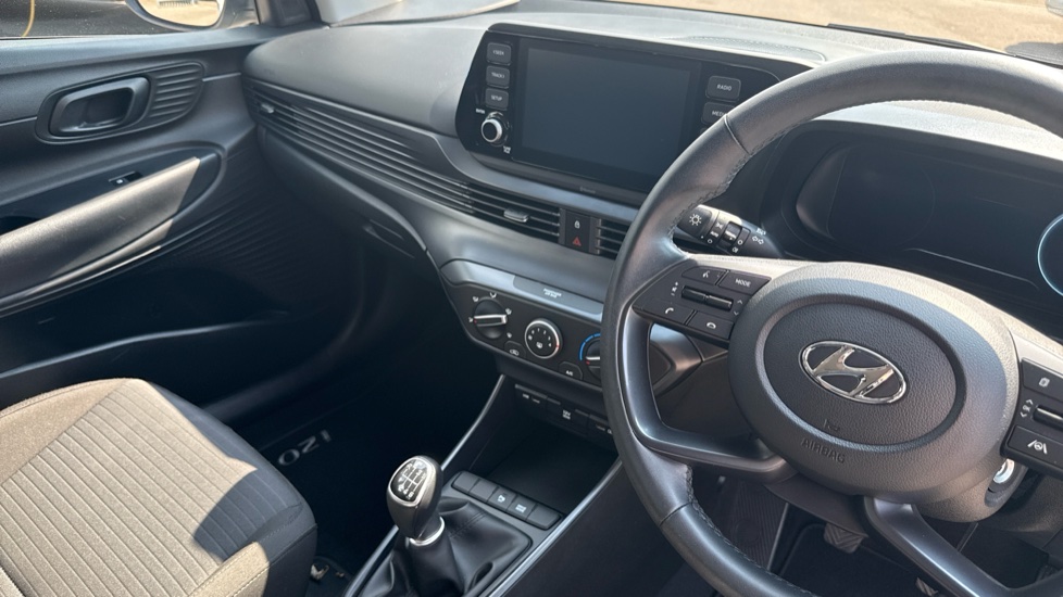 Hyundai i20 1.0T GDi 48V MHD SE Connect 5dr Petrol Hatchback - Image 14