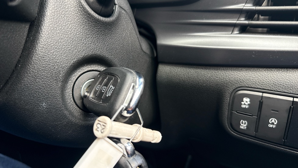 Hyundai i20 1.0T GDi Advance 5dr Petrol Hatchback - Image 38