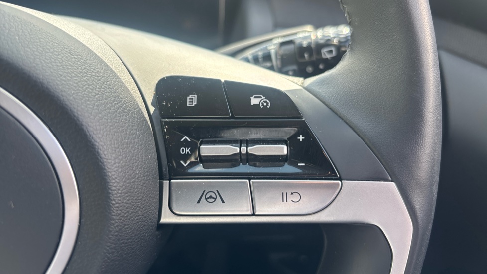 Hyundai TUCSON 1.6 TGDi Premium 5dr 2WD Petrol Estate - Image 21