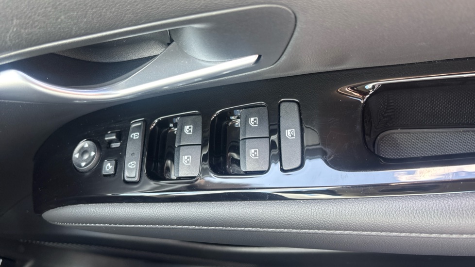 Hyundai TUCSON 1.6 TGDi Premium 5dr 2WD Petrol Estate - Image 25