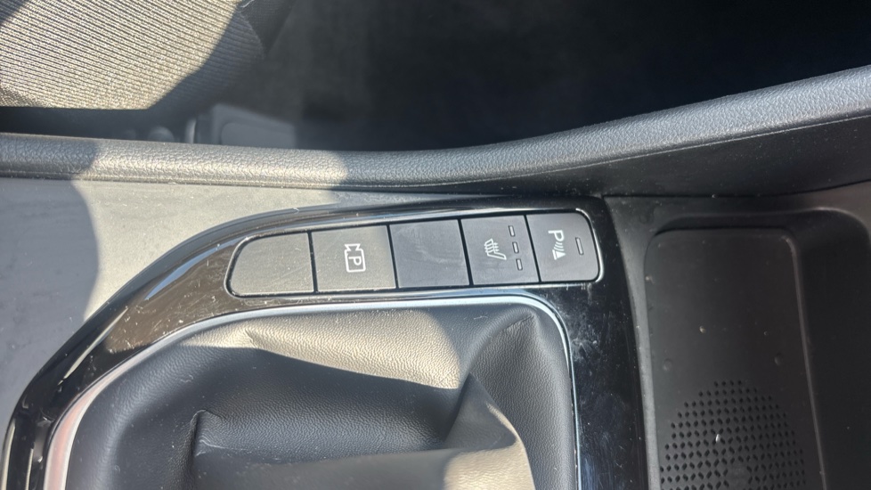 Hyundai TUCSON 1.6 TGDi Premium 5dr 2WD Petrol Estate - Image 28