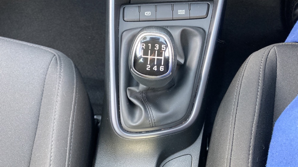 Hyundai i20 1.0T GDi Advance 5dr Petrol Hatchback - Image 27