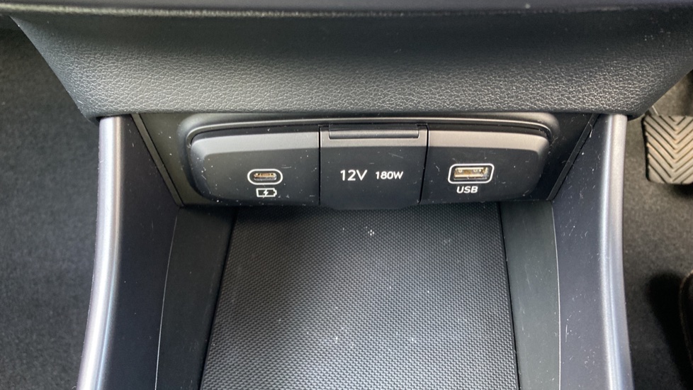 Hyundai i20 1.0T GDi Advance 5dr Petrol Hatchback - Image 32