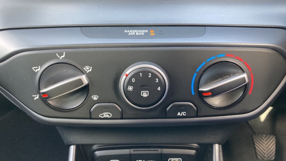 Hyundai i20 1.0T GDi Advance 5dr Petrol Hatchback - Image 33