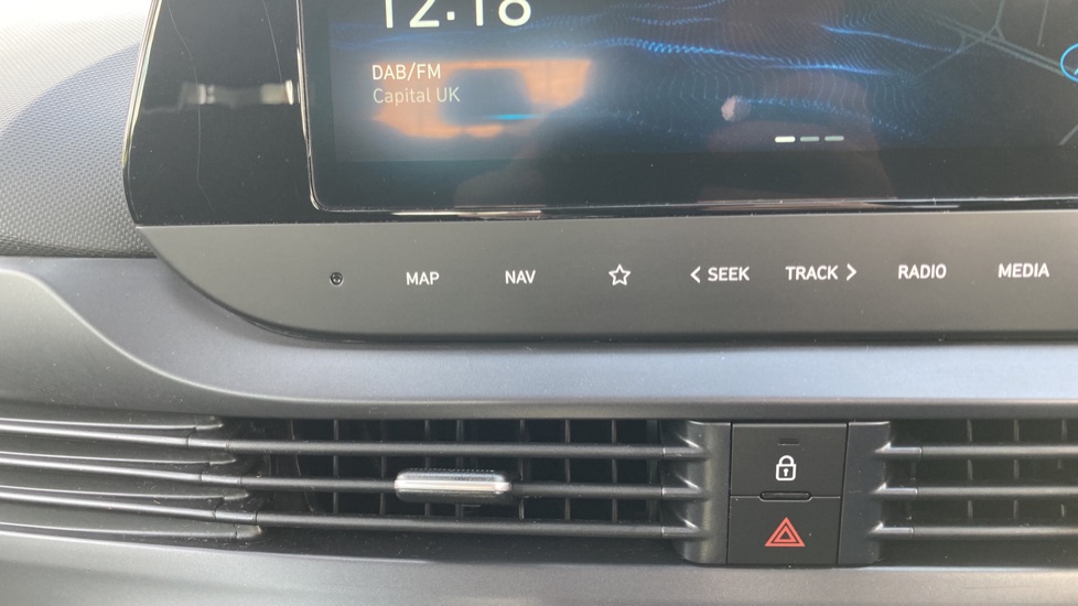 Hyundai i20 1.0T GDi Advance 5dr Petrol Hatchback - Image 35
