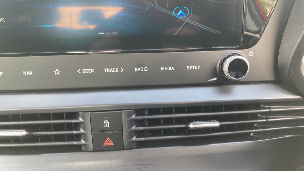 Hyundai i20 1.0T GDi Advance 5dr Petrol Hatchback - Image 36