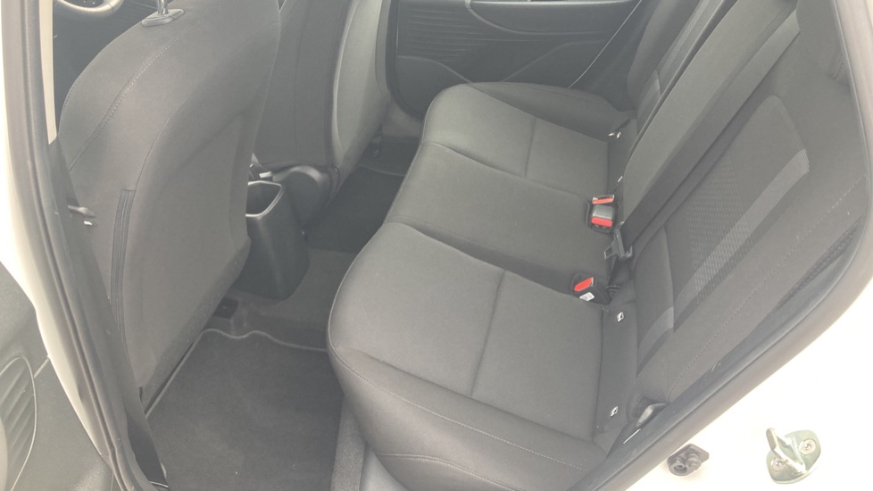 Hyundai i20 1.0T GDi Advance [Nav] 5dr Petrol Hatchback - Image 16