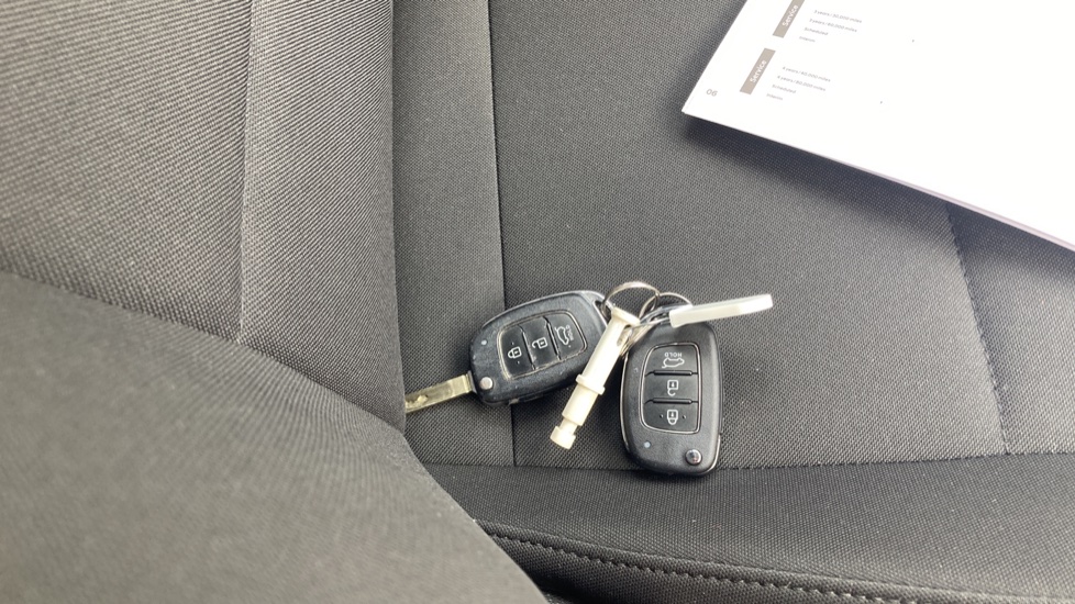 Hyundai i20 1.0T GDi Advance [Nav] 5dr Petrol Hatchback - Image 20