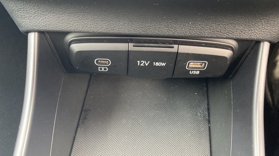 Hyundai i20 1.0T GDi Advance [Nav] 5dr Petrol Hatchback - Image 26