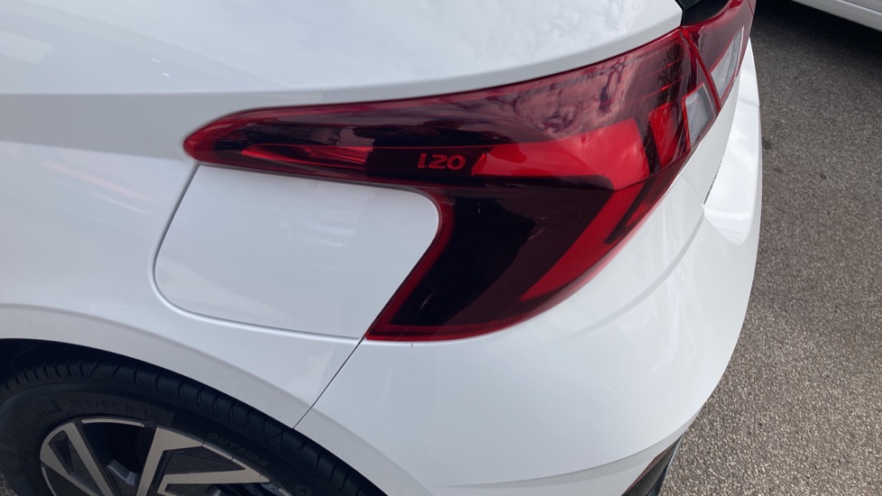 Hyundai i20 1.0T GDi Advance [Nav] 5dr Petrol Hatchback - Image 36