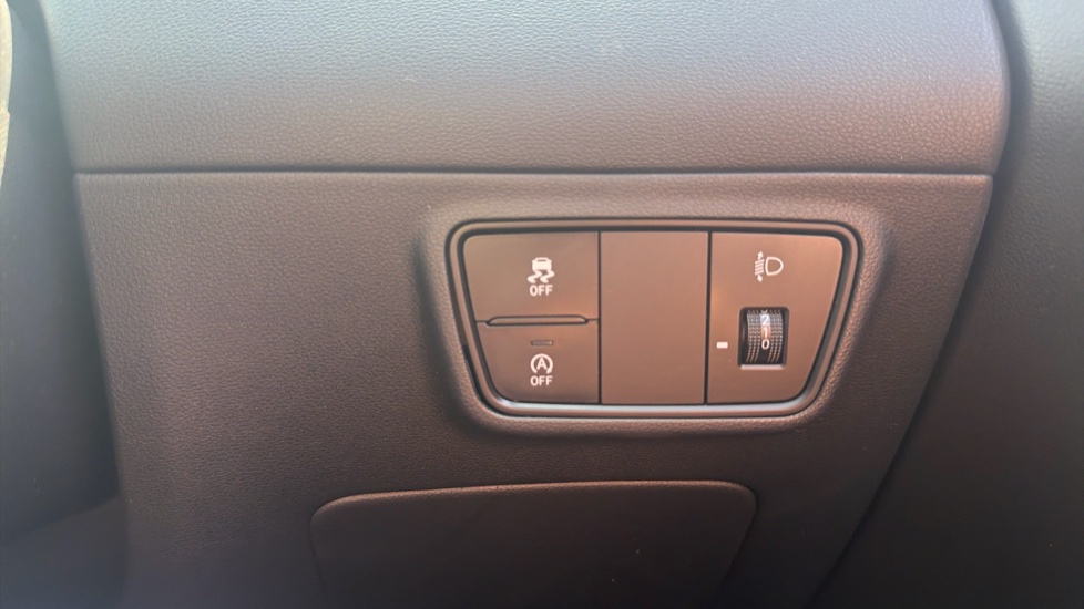 Hyundai TUCSON 1.6 TGDi Premium 5dr 2WD Petrol Estate - Image 41